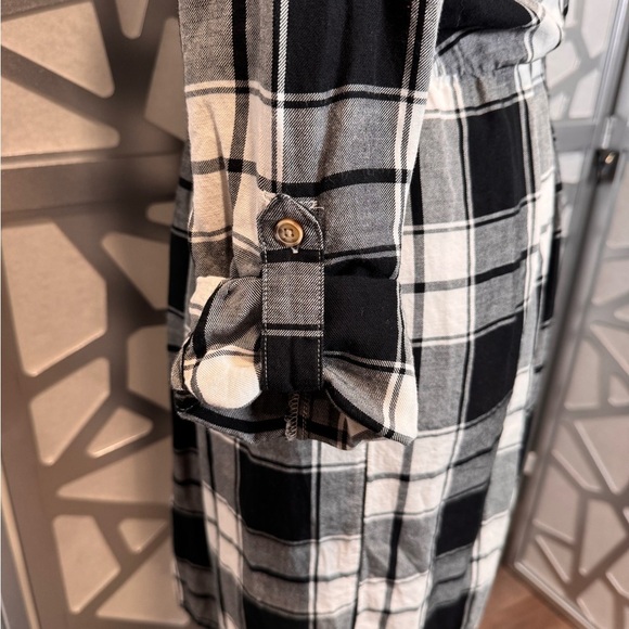 Abercrombie & Fitch Monochrome Plaid Long Sleeve Dress - Picture 5 of 10